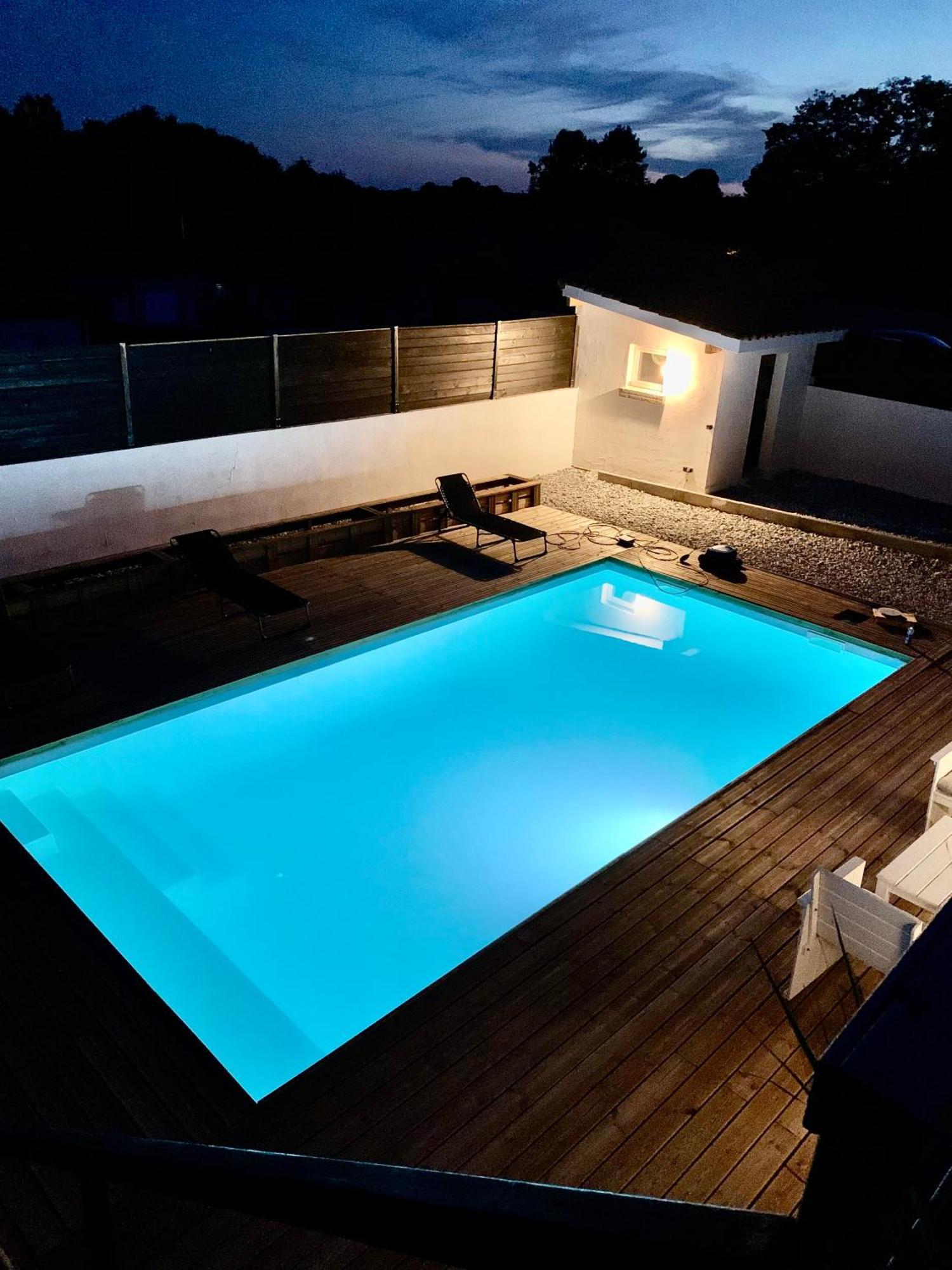 Maison Au Calme Avec Piscine Riviere-Saas-et-Gourby المظهر الخارجي الصورة